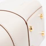 Tatito White / Tan