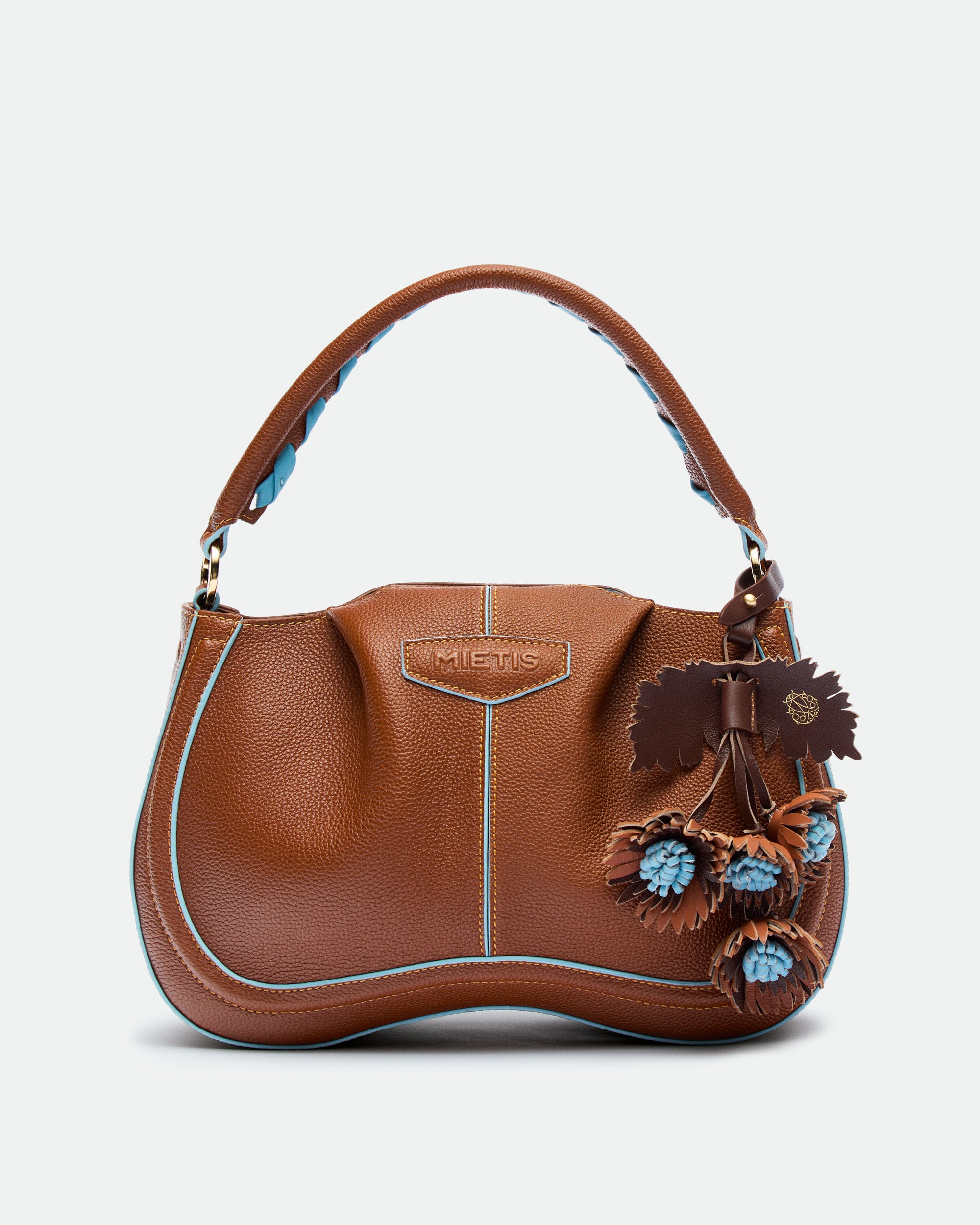 Maxito Tan Ciel grained leather bag – MIETIS ROOTED Fall.Winter 2026 – 03