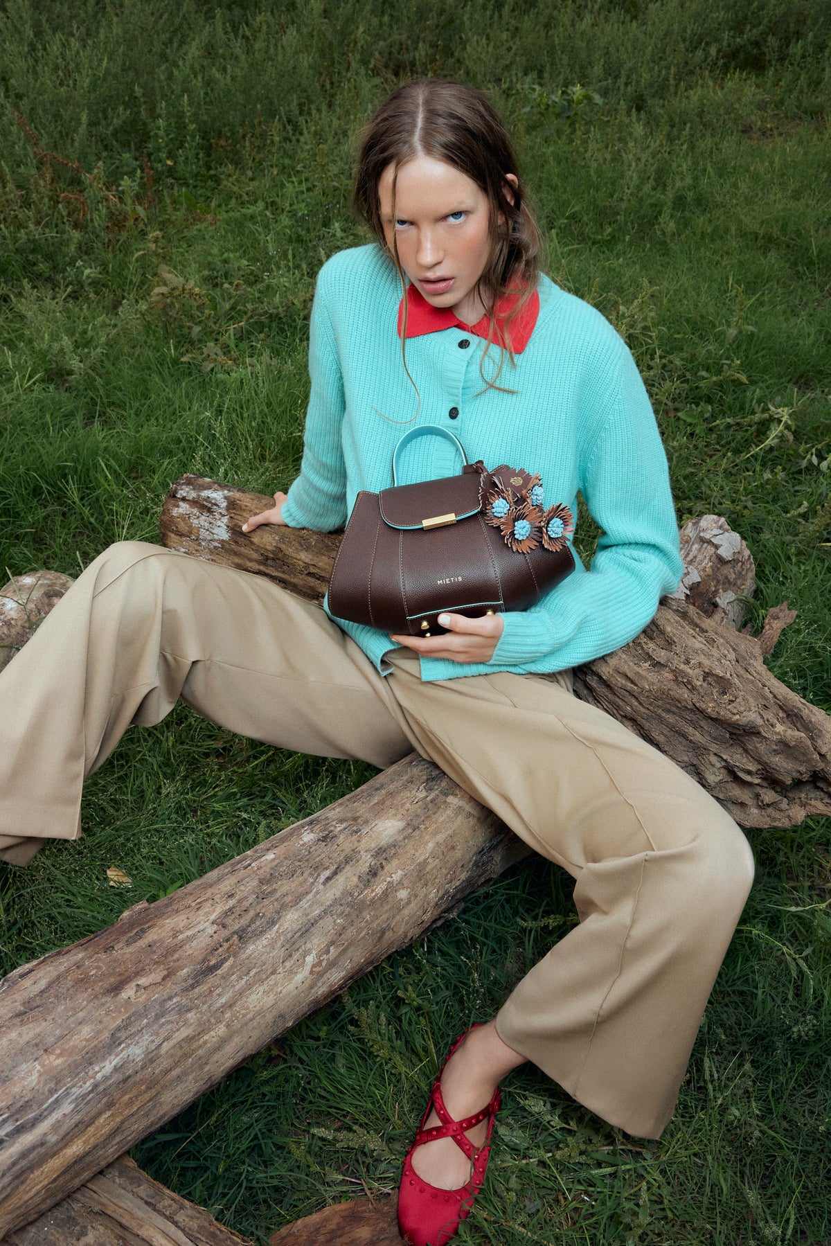 Tatito Zoe Chocolate bag – MIETIS ROOTED Fall.Winter 2026 campaign