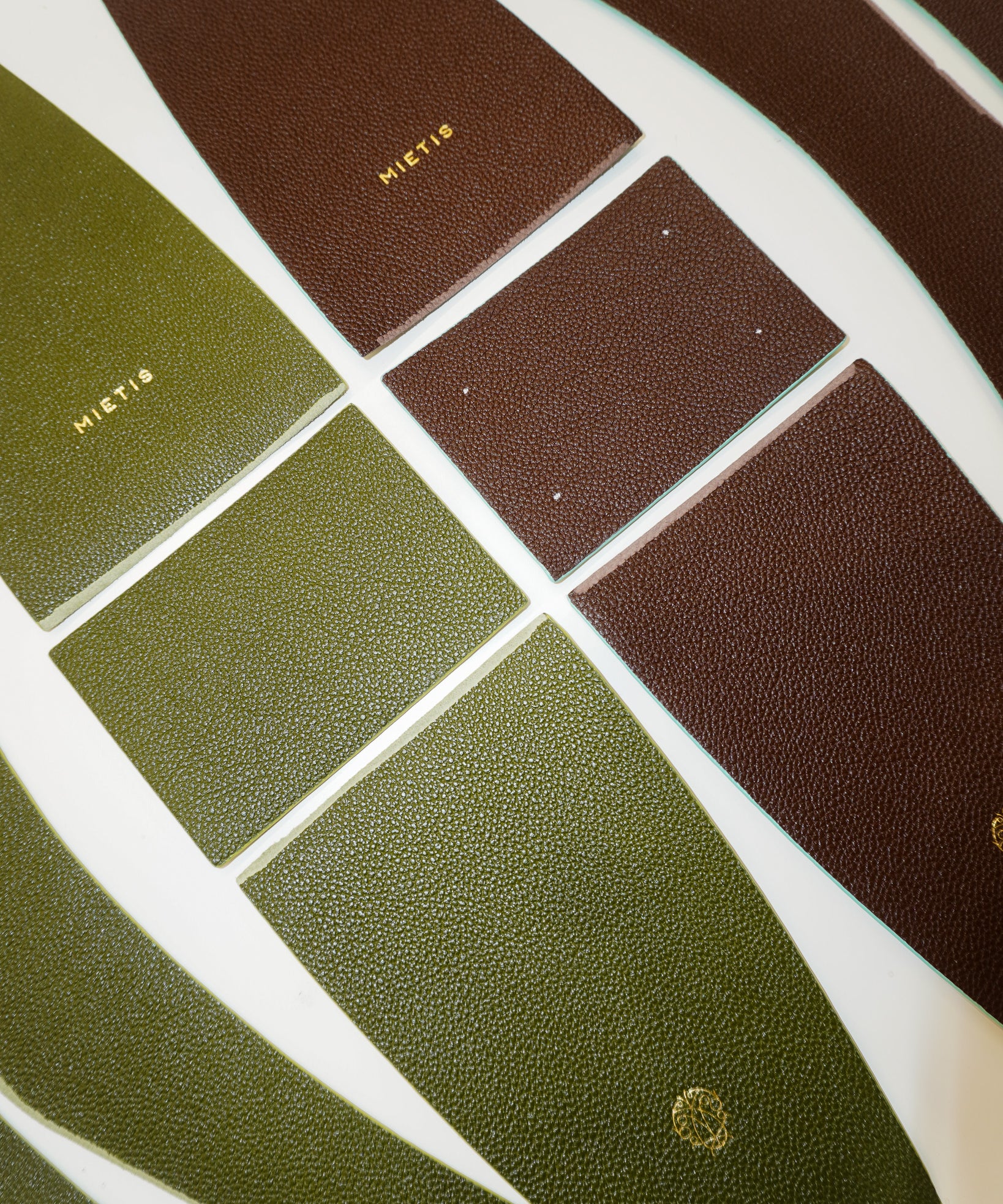 Pell Zoe grained leather pieces in Cypress Green and Chocolate – MIETIS ROOTED craft