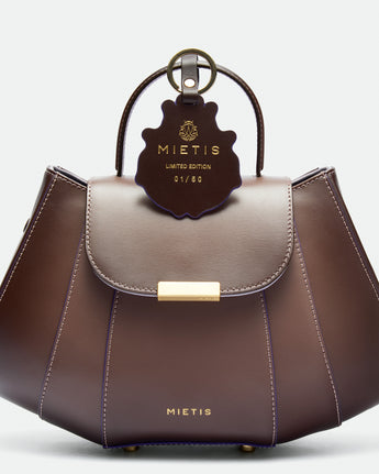 Tatito Cocoa Powder Fumée Limited Edition leather bag – MIETIS ROOTED Fall.Winter 2026 – 04