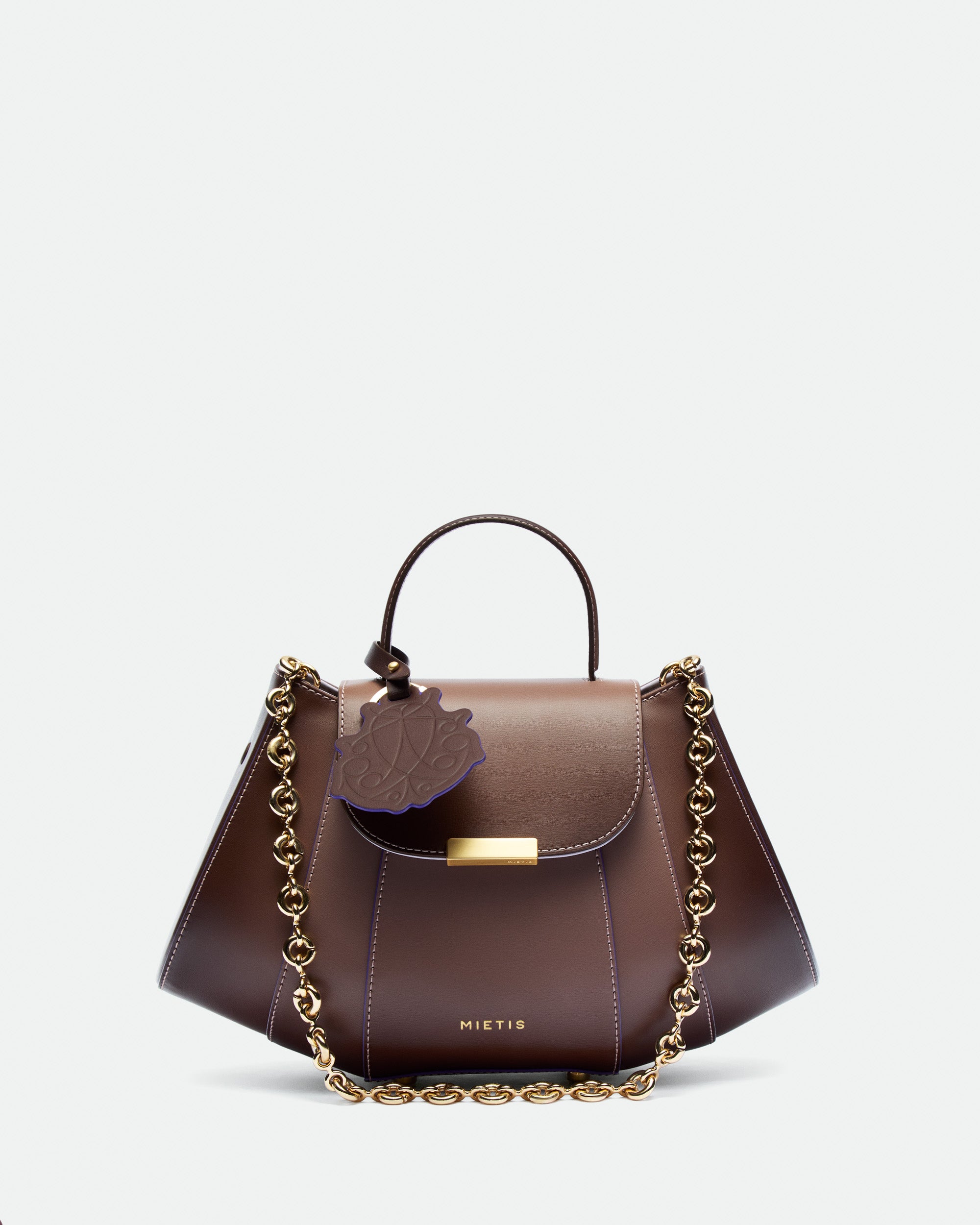 Tatito Cocoa Powder Fumée Limited Edition leather bag – MIETIS ROOTED Fall.Winter 2026 – 06